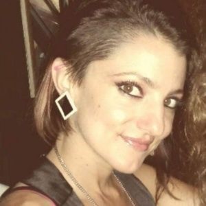 Meet your Posher, Pixie